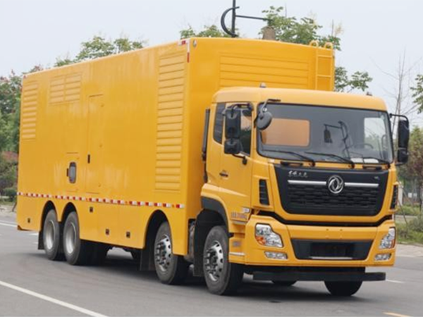 東風(fēng)天龍前四后八電源車(chē)1000KW