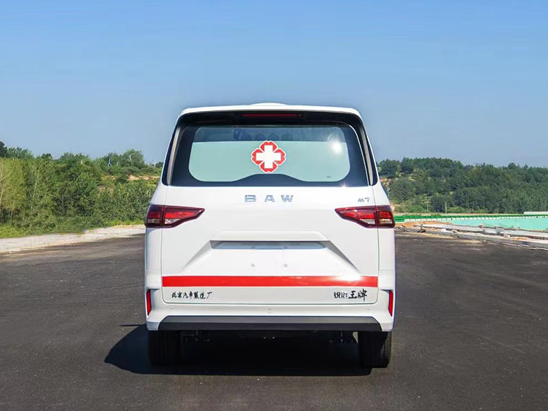 北汽，下地庫(kù)救護(hù)車(chē)