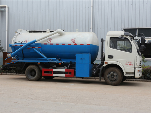 清洗吸污車漏油常見原因是什么？