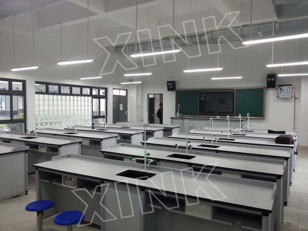 <a href='http://www.brianstaruk.com/chanpin/53-1.html' target='1' style='font-size:18px; font-weight:bold; color:#000000;'>科學(xué)實(shí)驗(yàn)室</a>