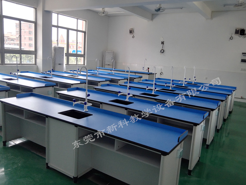 <a href='http://www.brianstaruk.com/chanpin/53-1.html' target='1' style='font-size:18px; font-weight:bold; color:#000000;'>科學實驗室</a>