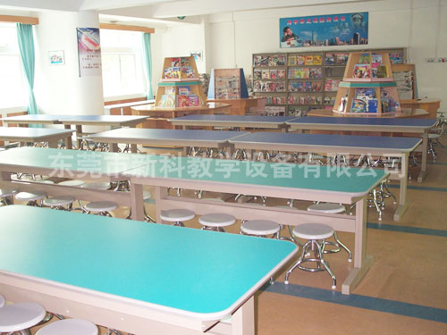 <a href='http://www.brianstaruk.com/chanpin/110-1.html' target='1' style='font-size:18px; font-weight:bold; color:#000000;'>圖書閱覽室</a>7