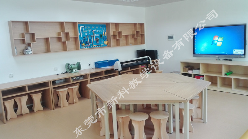 <a href='http://www.brianstaruk.com' target='1' style='font-size:14px; font-weight:bold; color:#0080ff;'>創(chuàng)客實驗室</a>